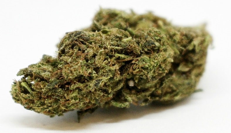 WEDDING CAKE (AAA) $50/oz